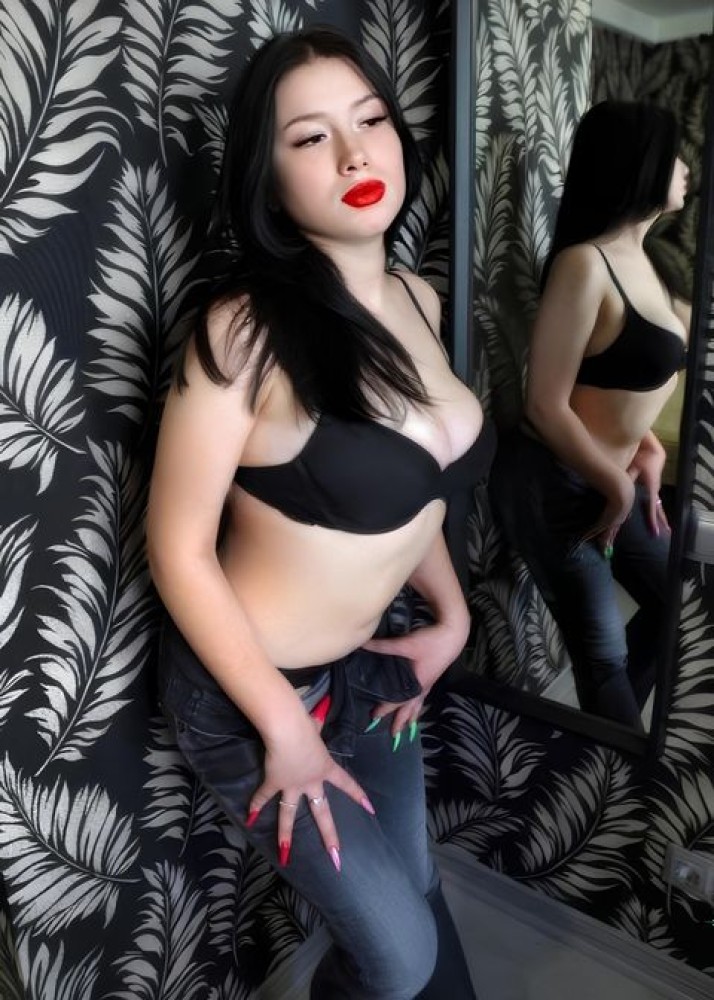 Индивидуалка Карина фото № 2 в городе Новотитаровская